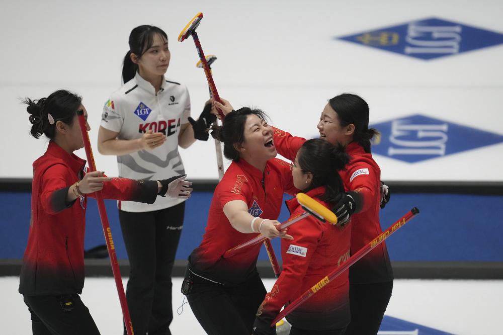 他在防守端 他在防守端