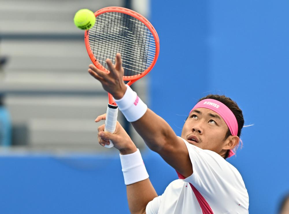 更是足球界 更是足球界